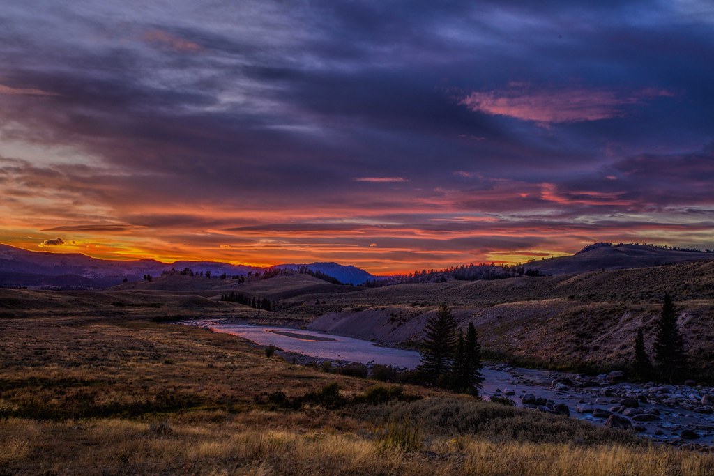 Wyoming Sunset The Western sky along the Lamar River Dave Flickr