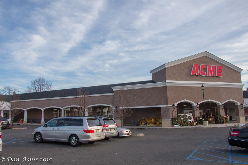 Acme/Former A&P New Providence, NJ The Acme sign is now up… Flickr