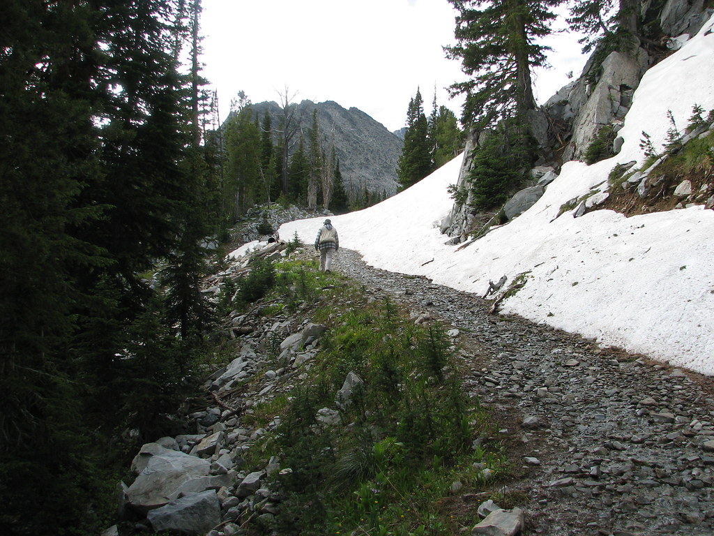 IMG_0103 Ajax Lake Road. The top of the road was blocked b… Flickr