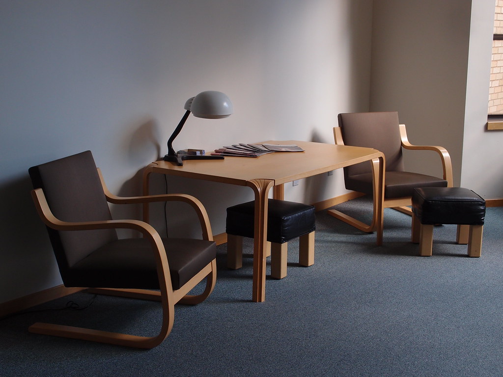 Salem Oregon 2015 (97)furniture by Aalto at his library Flickr