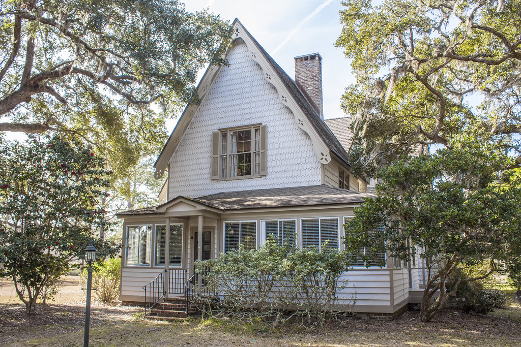 Pine Grove Plantation, SC Originally built as … Flickr