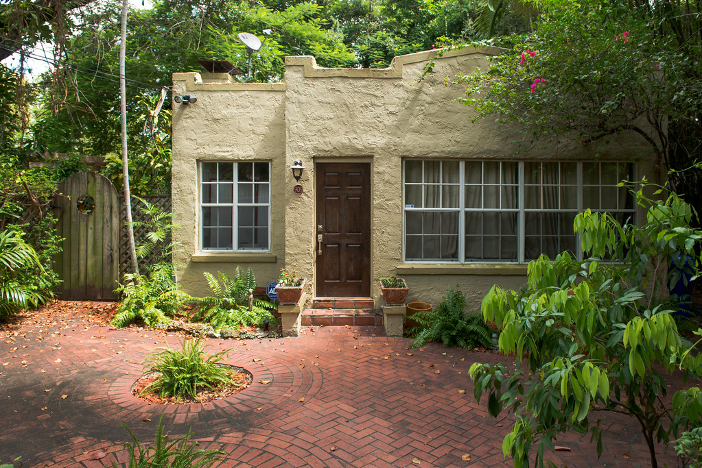 909 NW 9 Ct (1926), Spring Garden, Miami, FL, USA • Spring… Flickr