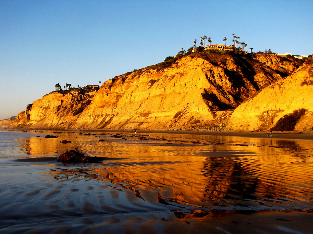 La Jolla Cliffs California, Blacks Beach low tide One of t… Flickr