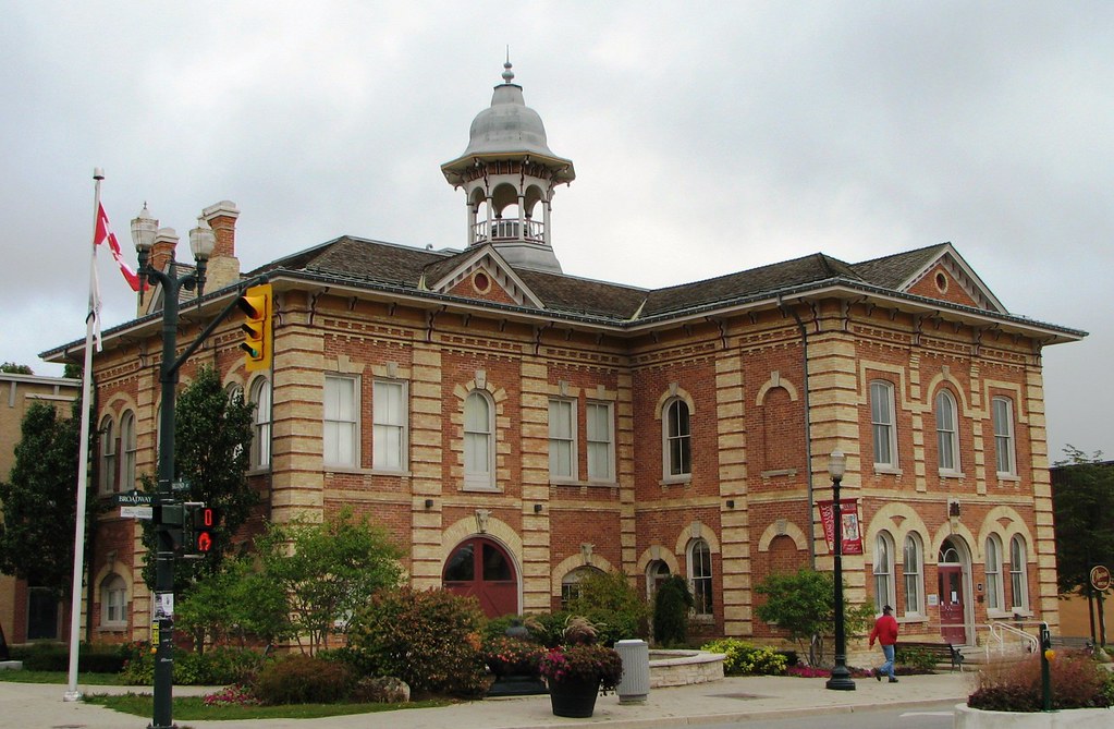 Town Hall, Orangeville, ON Built in 1875. Snuffy Flickr