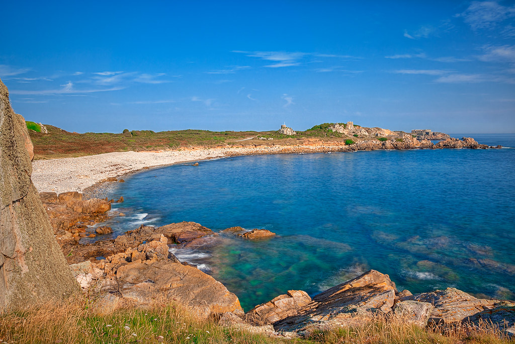 Guernsey Coast Coastal scenery from the UK Channel Island … Flickr