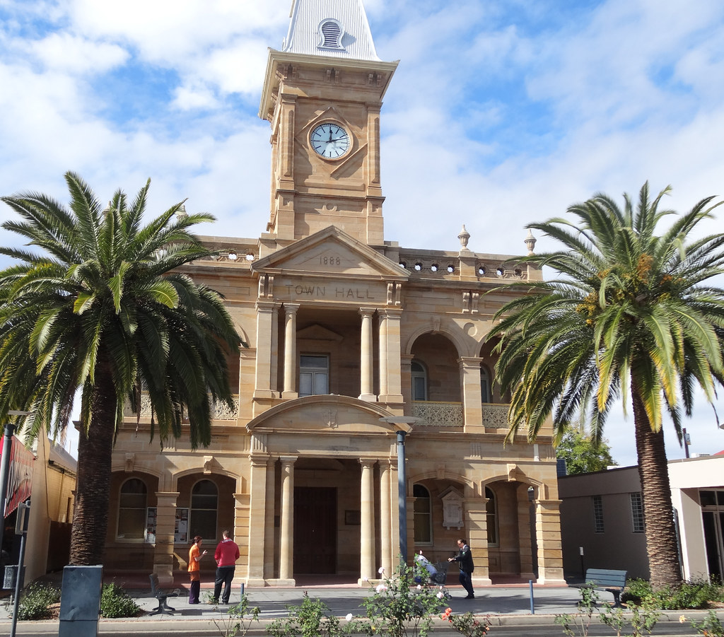 Warwick Town hall and clock tower. 1888. Canning Downs was… Flickr