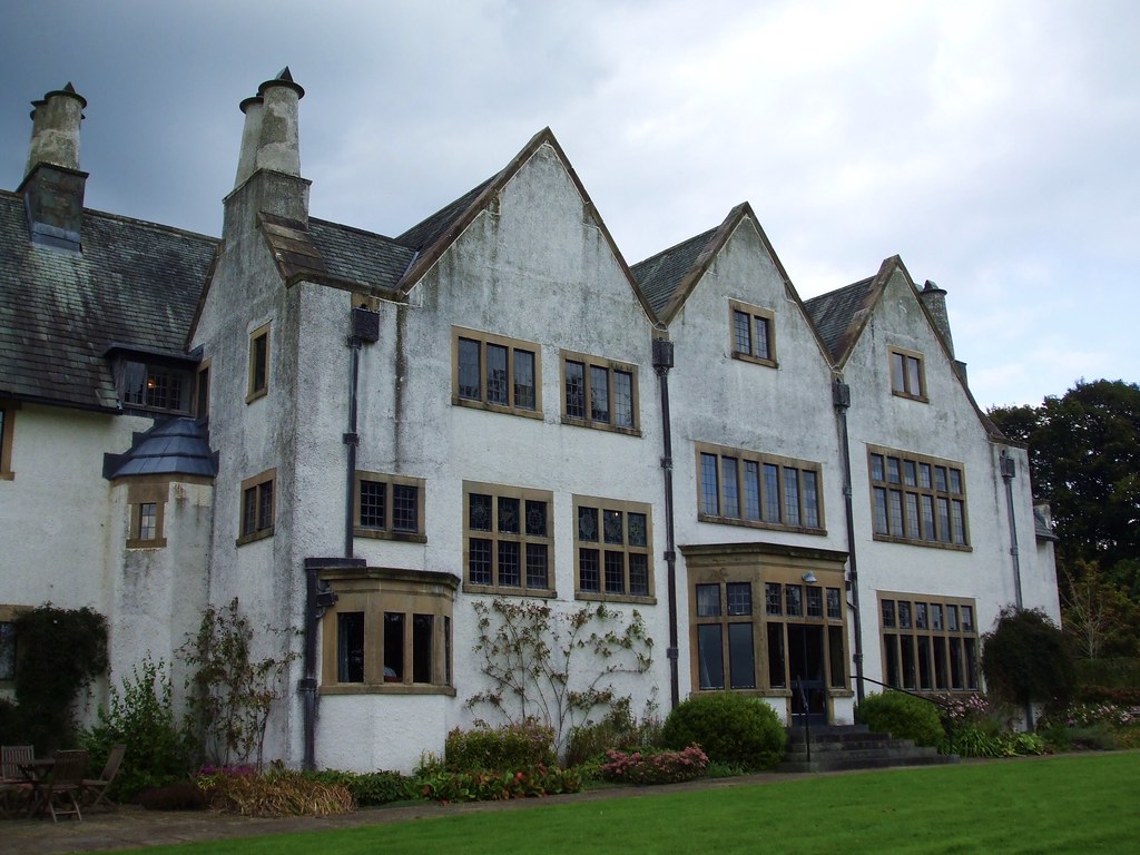 Blackwell House near BownessonWindermere Gizzipig Flickr