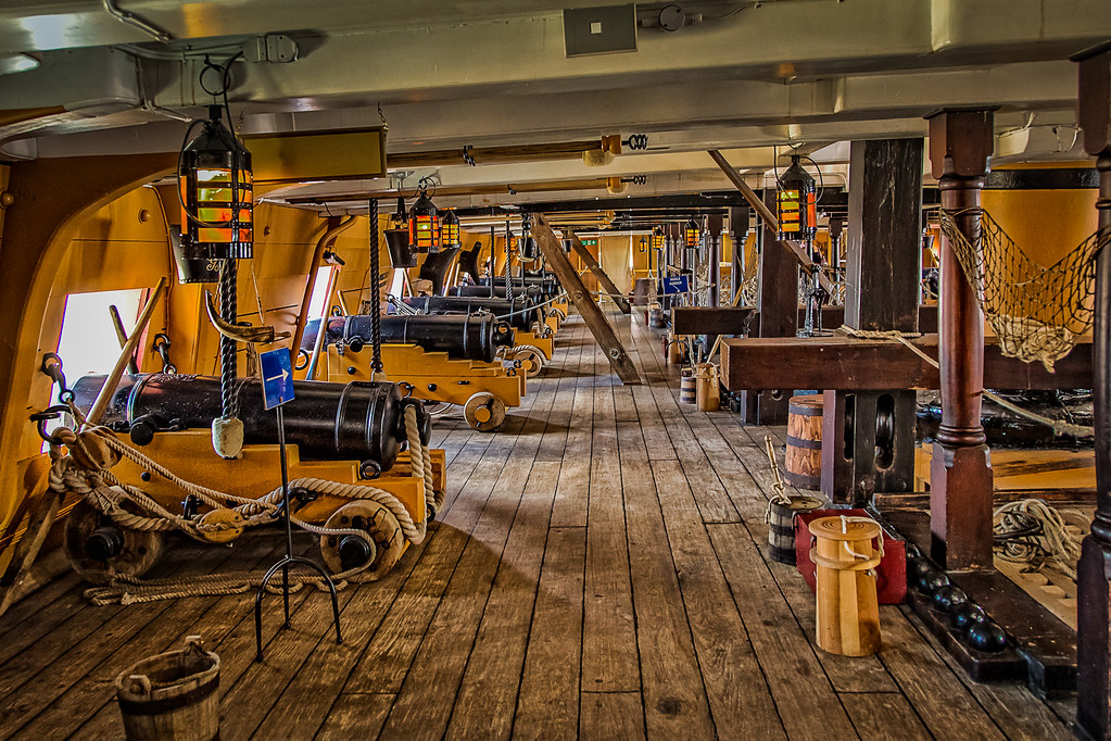 HMS Victory Gun Deck.jpg HMS Victory is a 104gun firstra… Flickr