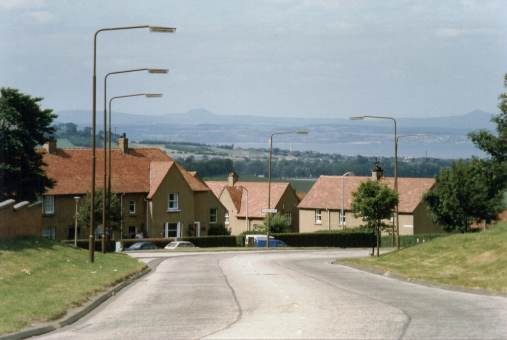 09802C Ferniehill Drive Ferniehill Drive, Edinburgh. Pho… Flickr