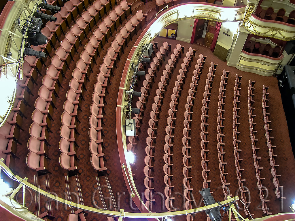 0610 Noel Coward Theatre (72) The Noel Coward Theatre (sin… Flickr