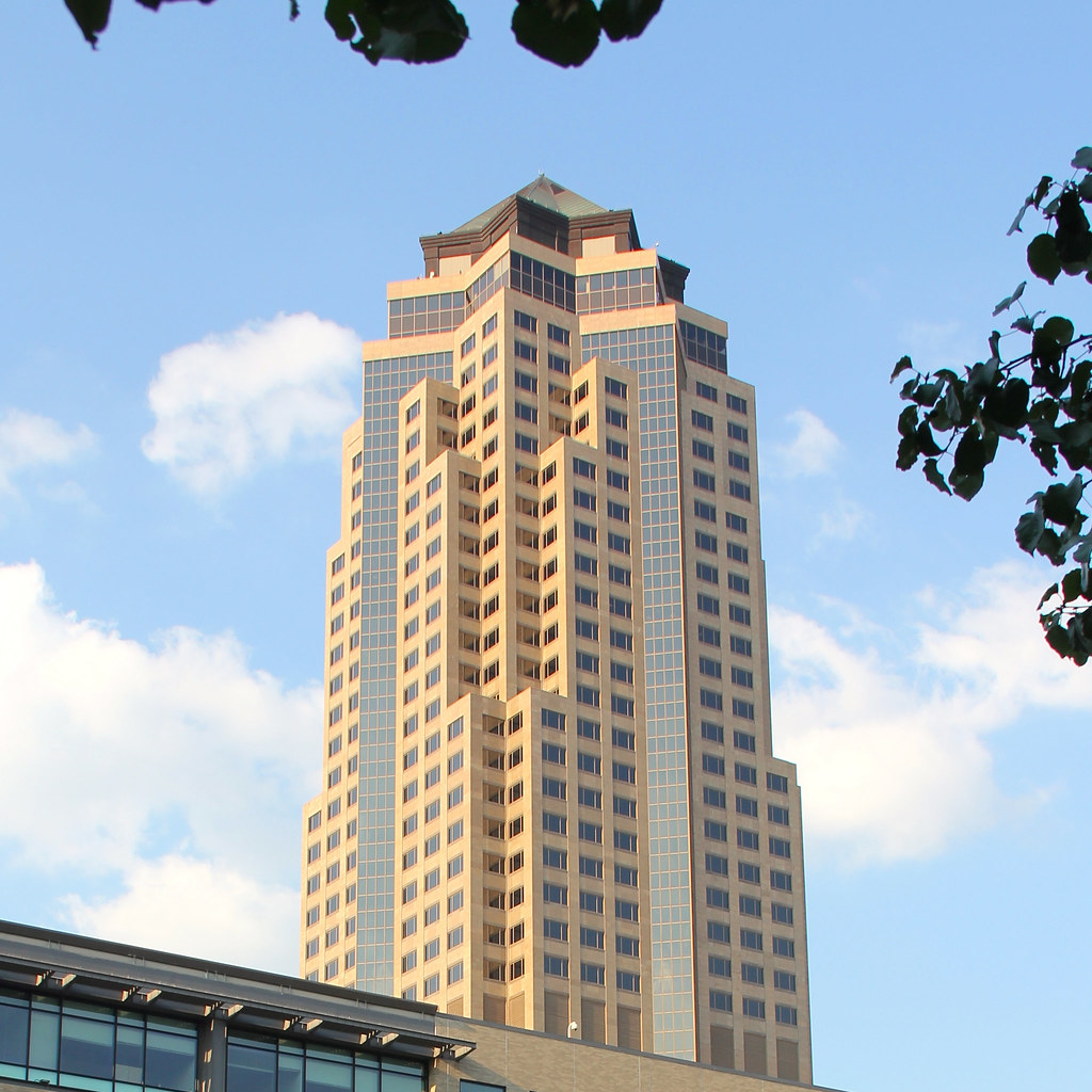 Principal Building I 190 m tall and the tallest building i… Flickr