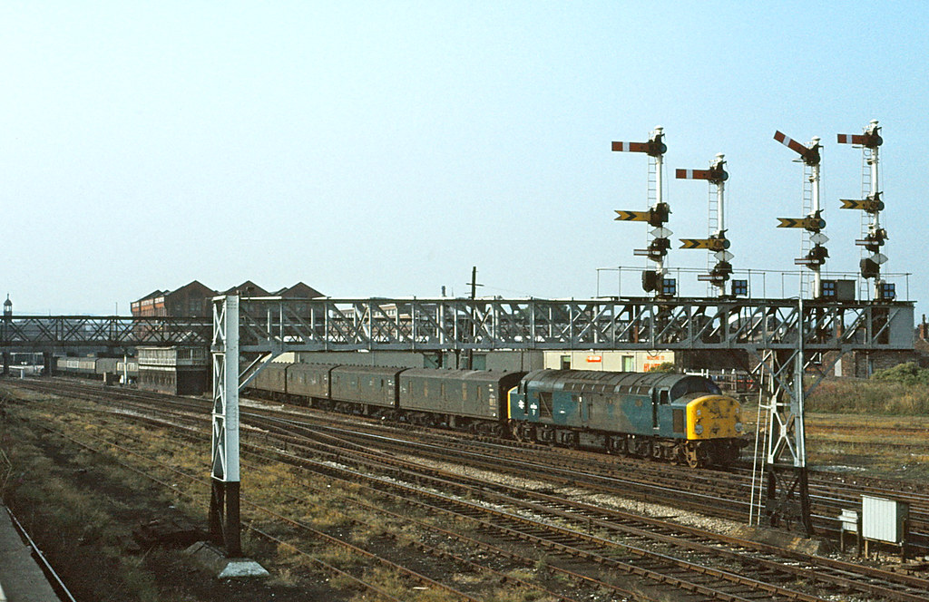 40024 Bolton East Junction 4M12 1014 Perth to Red Bank CS.… Flickr