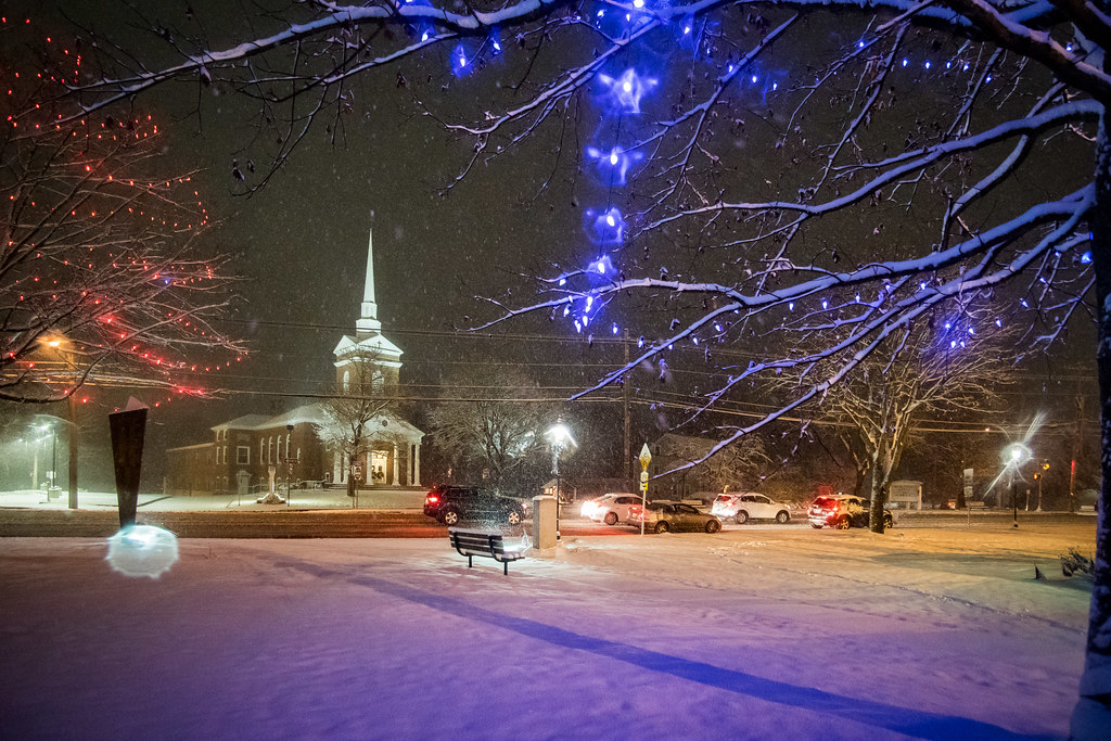 Christmas Snow Main St, Tewksbury, MA Seth Dewey Flickr