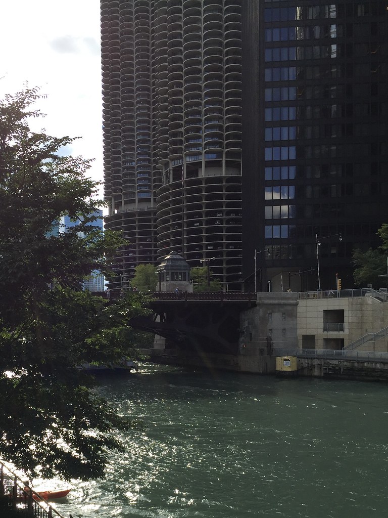 Architectural Boat Tour Chicago Illinois 20160908 tofightfortheright