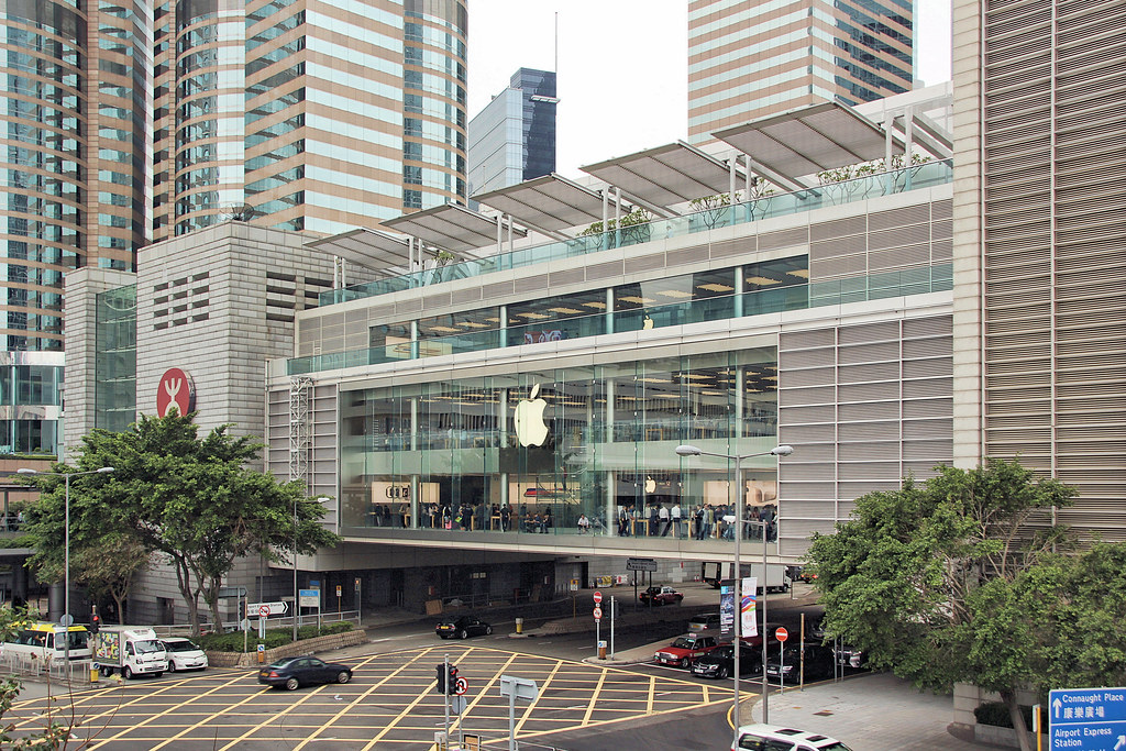 IFC Mall Apple Store located in Hong Kong Central District… Flickr