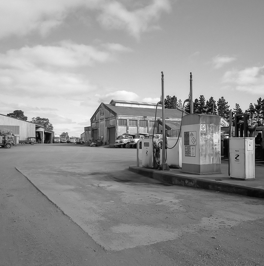 Waiuku, Auckland. Mamiya 6 + G50 Fuji Arcos 100 Epson V700… bobsan88 Flickr
