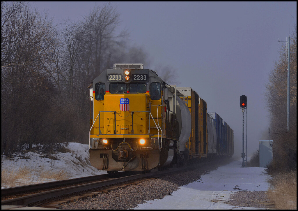 UP 2233 1/5/2017 Returning from Clyman Junction with thi… Flickr