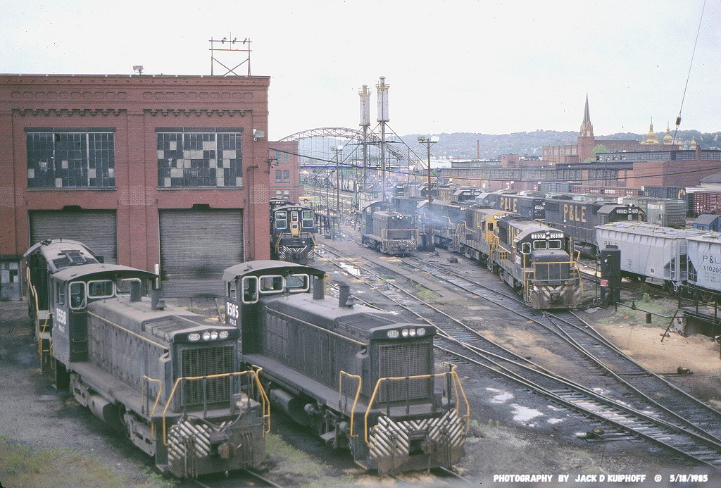 PLE MCKEE PA Pittsburgh & Lake Erie shops at Mckees Rocks … Flickr