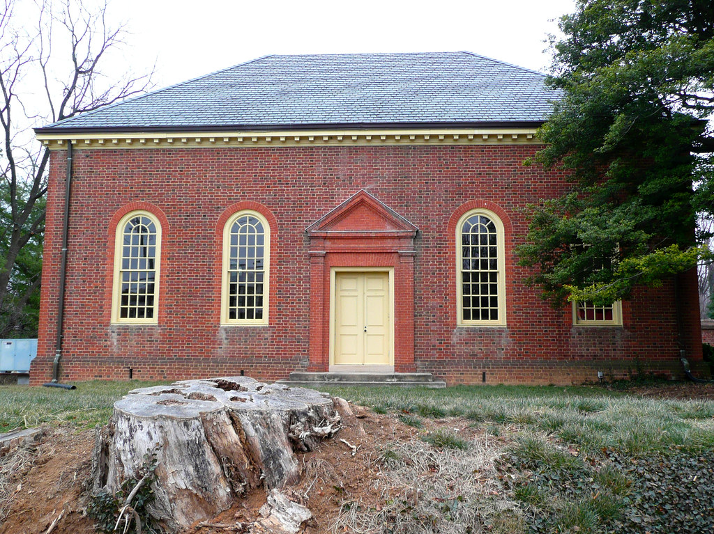 P1060999a Truro Chapel, Fairfax, VA. The church looks like… Flickr