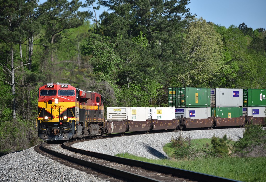 KCS ET44AH 5005220 NS Eastbound Intermodal Train 220 ( Me… Flickr