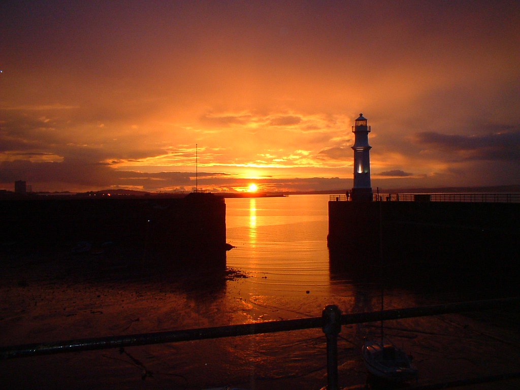 466847_10151095490634018_1473231077_o Jamie Ruthven Flickr