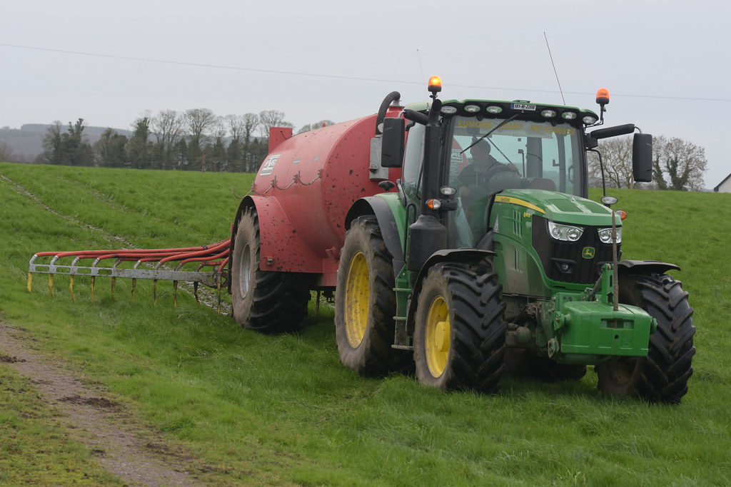 John Deere 6145R Tractor with a HiSpec 2300 Vacuum Slurry … Flickr
