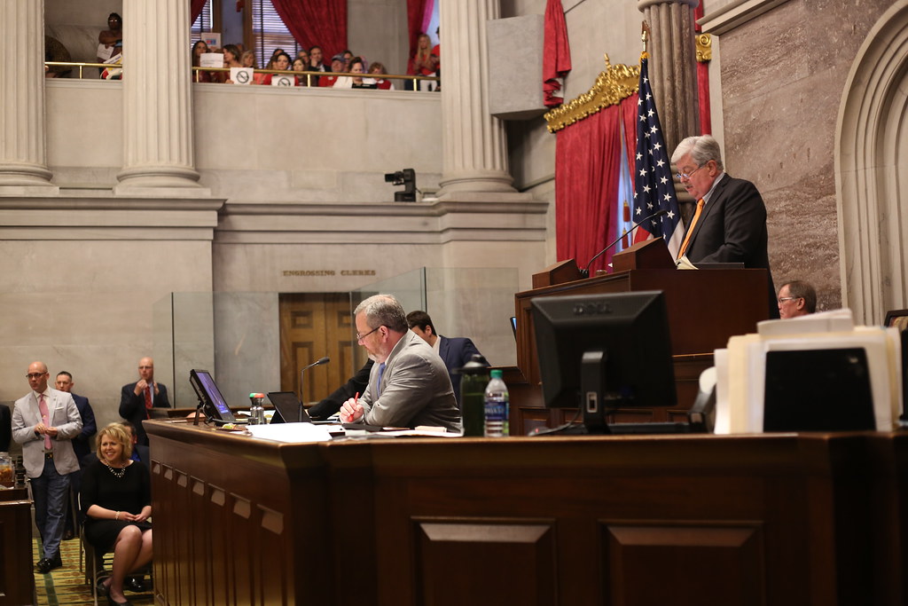 1H5A6082 The Tennessee Court System Administrative Office of the