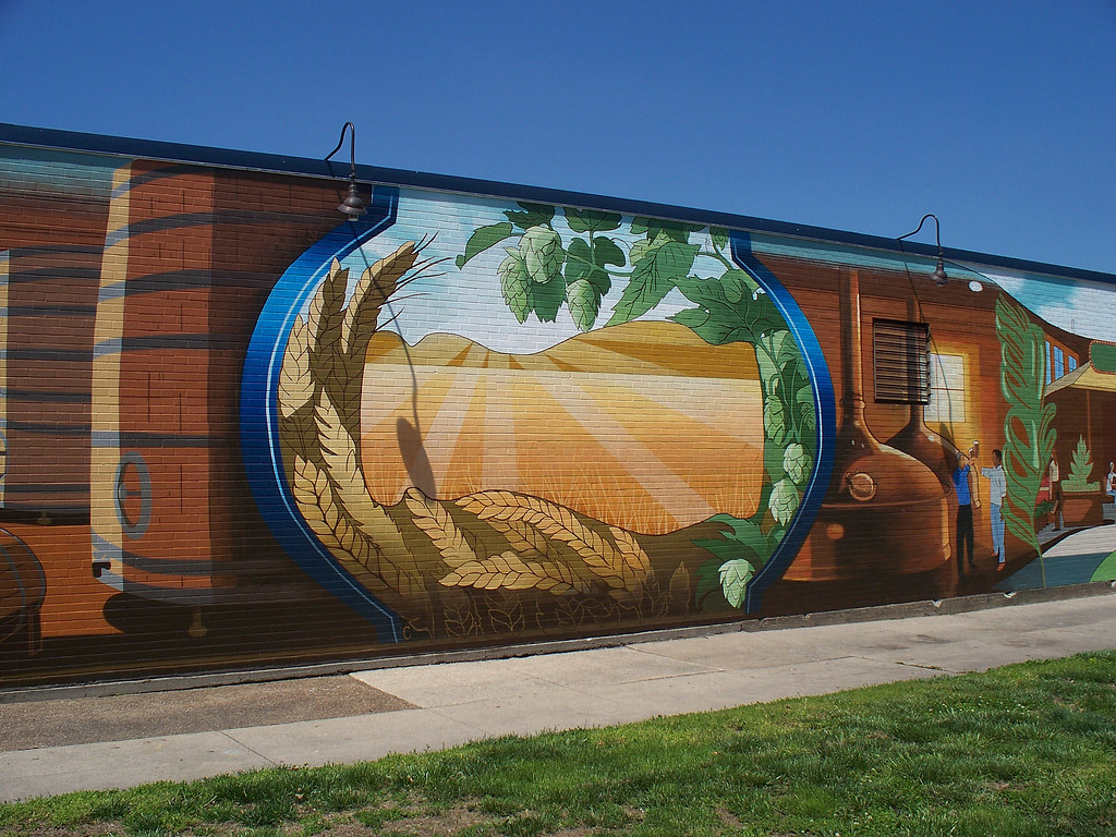 OH Cincinnati Mural 127 Mural in Cincinnati, Ohio. Flickr