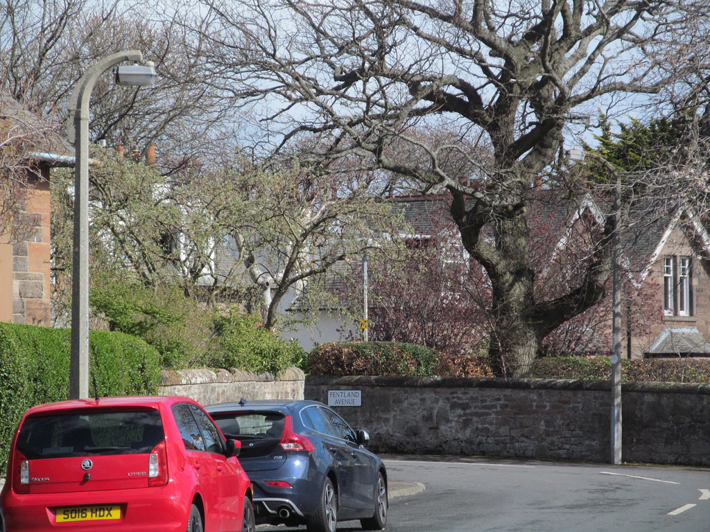 1902119 Pentland Avenue PEN02 Pentland Avenue, Edinbur… Flickr