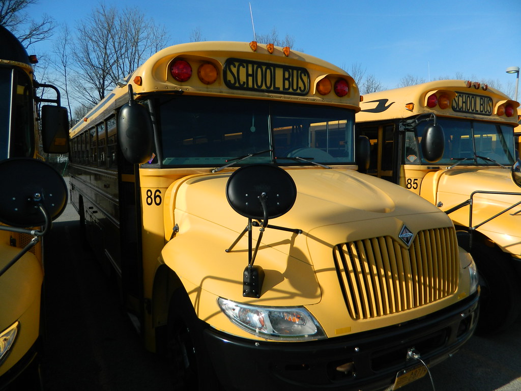 CaledoniaMumford Central School 86 Bus lot Caledonia, N… Flickr