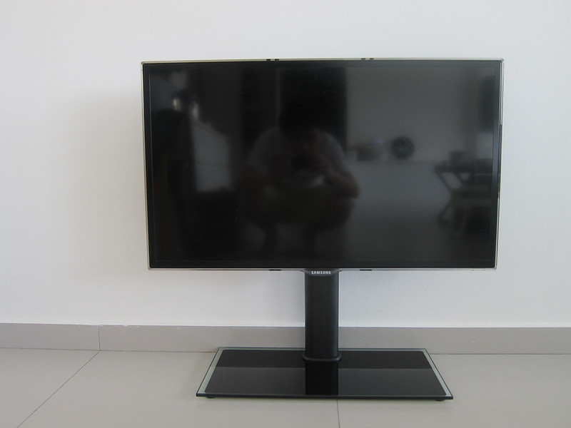 Universal TV Tabletop Stand « Blog