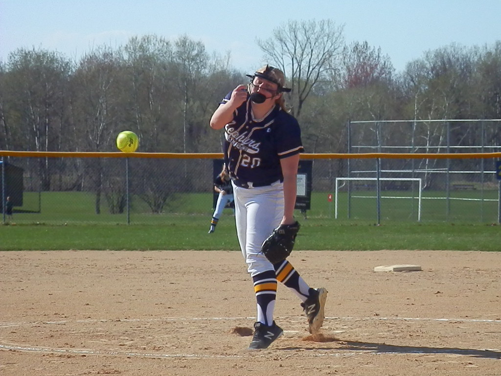 P4250162 OLYMPUS DIGITAL CAMERA Mahtomedi Softball Flickr
