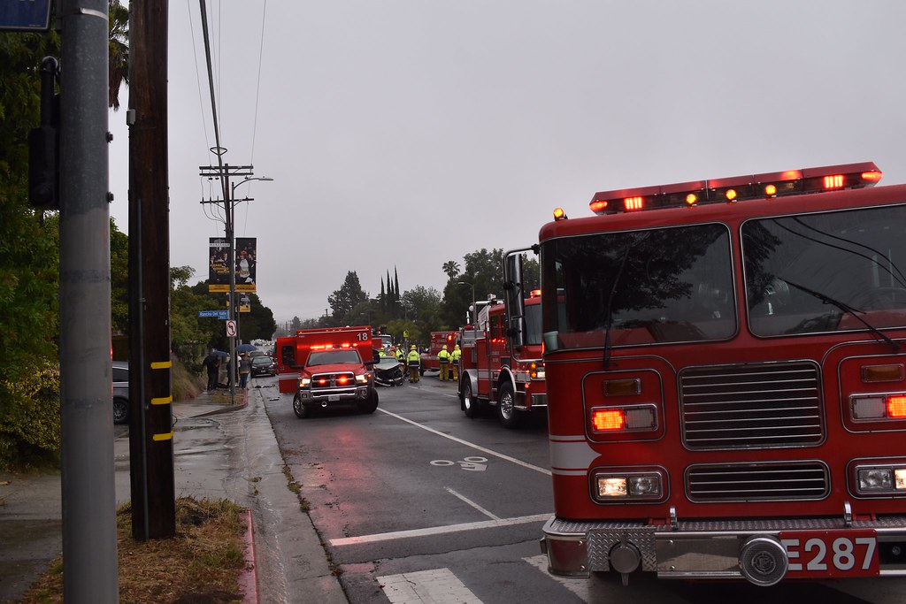 Multi Vehicle Traffic Accident Granada Hills a photo on Flickriver