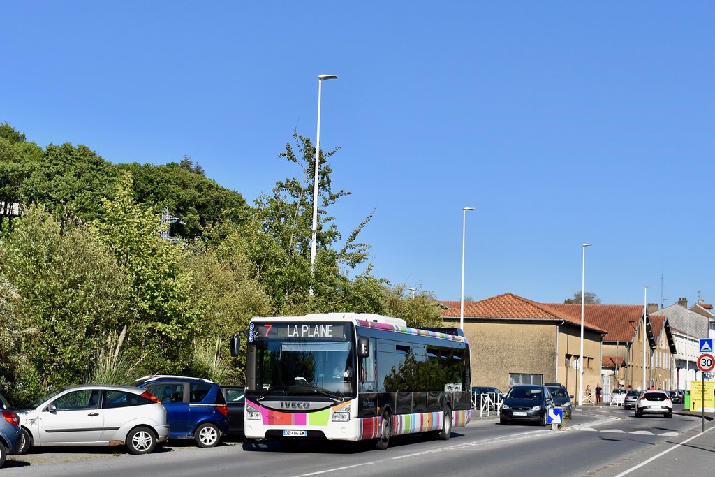 Bayonne Iveco Bus UrbanWay 12 13/05/19 Ligne 7 du rése… Flickr