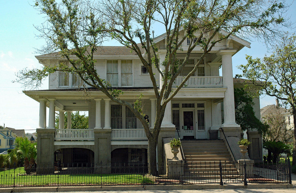 AdrianceSpringer House The AdrianceSpringer House in the… Flickr