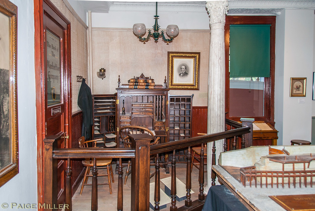 Syracuse, NY Office of typical company alongside Erie Cana… Flickr