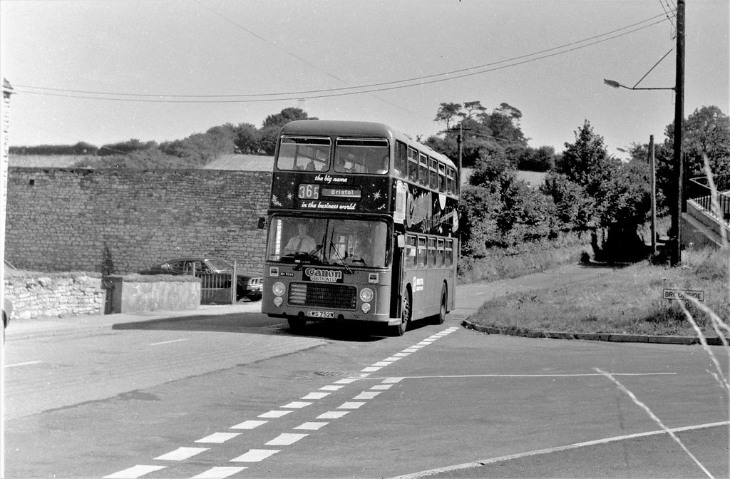 Bristol Omnibus EWS752W Paulton Bristol VRT ECW passing Br… Flickr