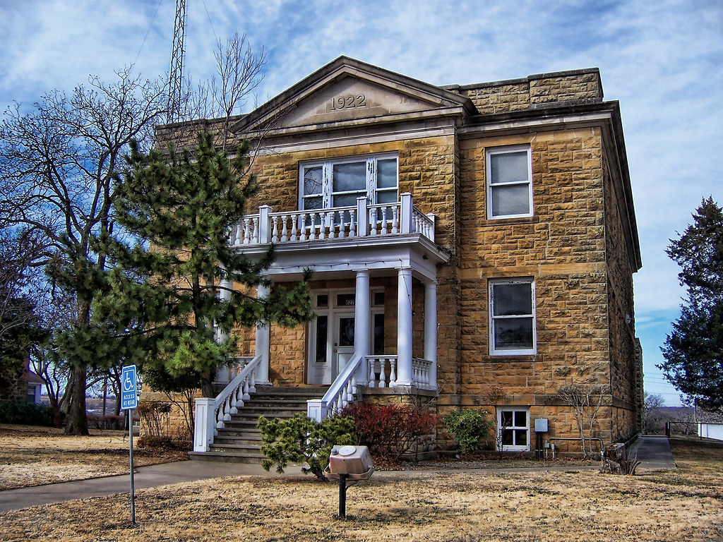 Osage tribal building Pawhuska, Oklahoma Steve Arnold Flickr
