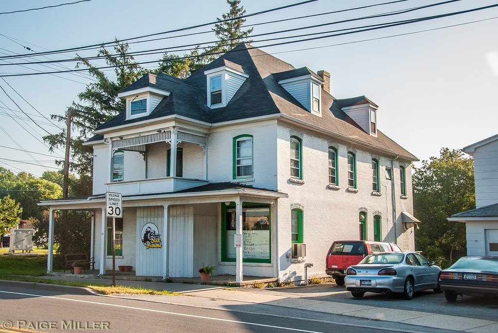 Victor, NY Black Diamond Hotel, adjacent to former Lehigh … Flickr