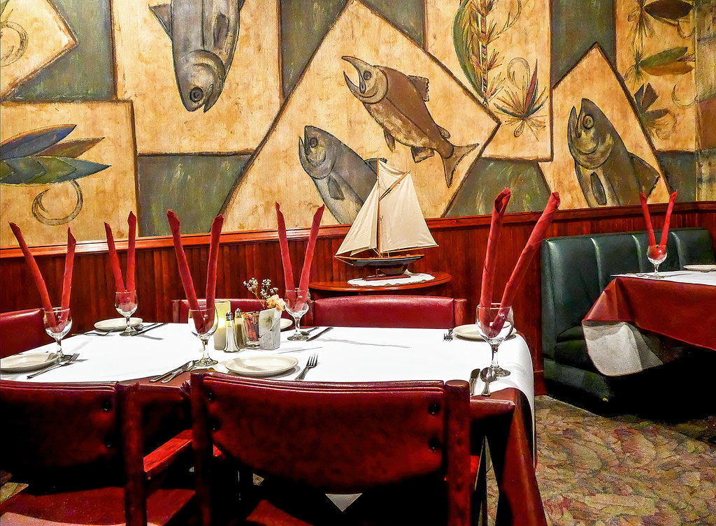 photo Silver Salmon Grille, Astoria Oregon Jassy50 Flickr