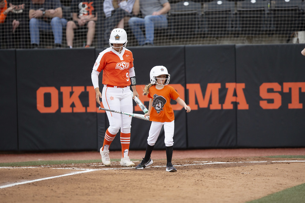 Oklahoma State Cowgirls vs Tulsa Hurricane Softball Game, … Flickr