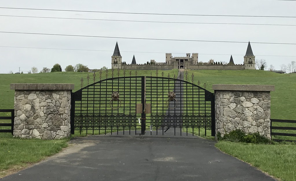 The Castle Post — Versailles, Kentucky Jamie Middleton Flickr