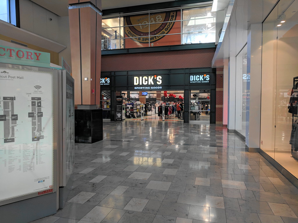 Dick's Sporting Goods (Connecticut Post Mall, Milford, Con… Flickr