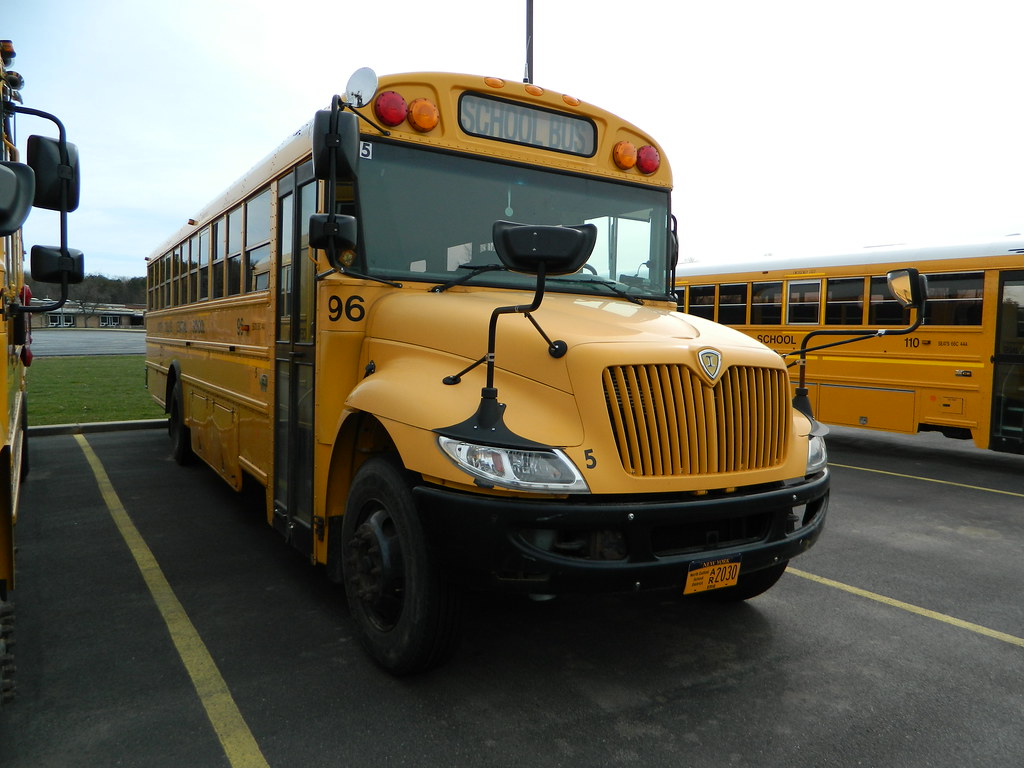North Collins Central School 96 Bus lot North Collins, N… Flickr