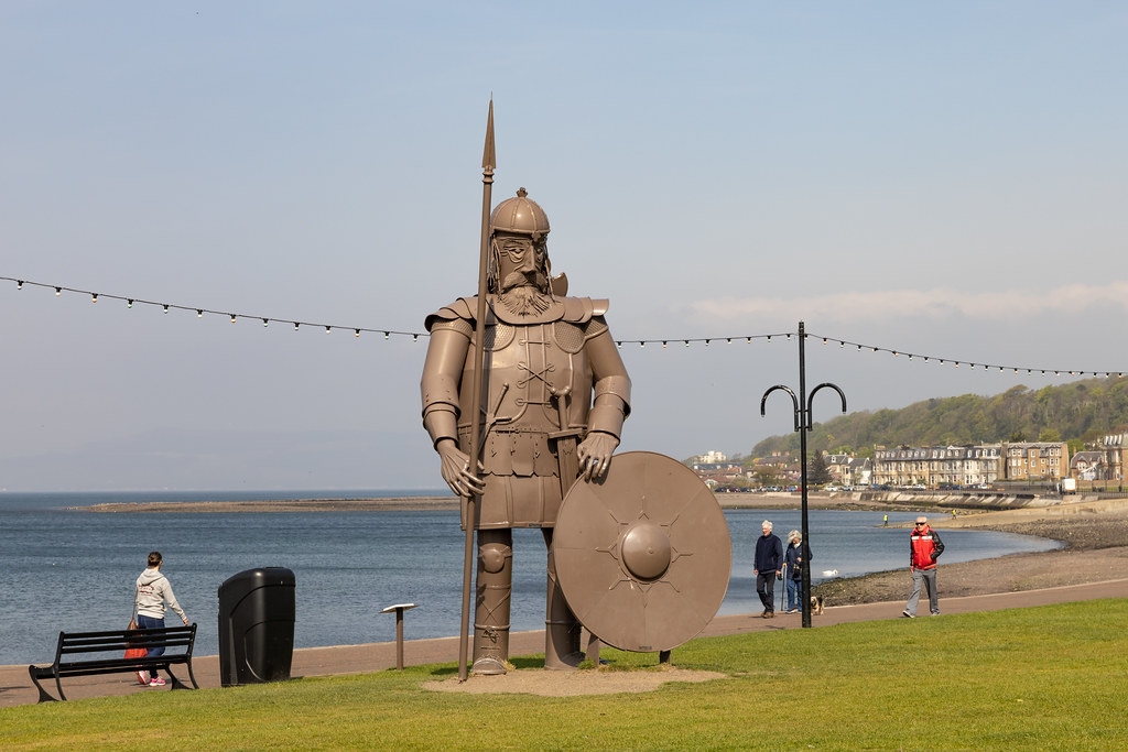 Largs Viking statue The battle of Largs was fought between… Flickr