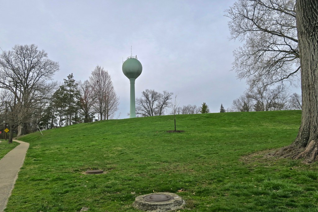 Water Tower, Wyoming, OH A water tower in Wyoming, Ohio. Flickr