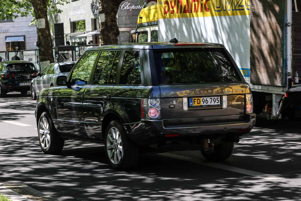 Denmark Parrot Land Rover Range Rover Location Berlin … Flickr
