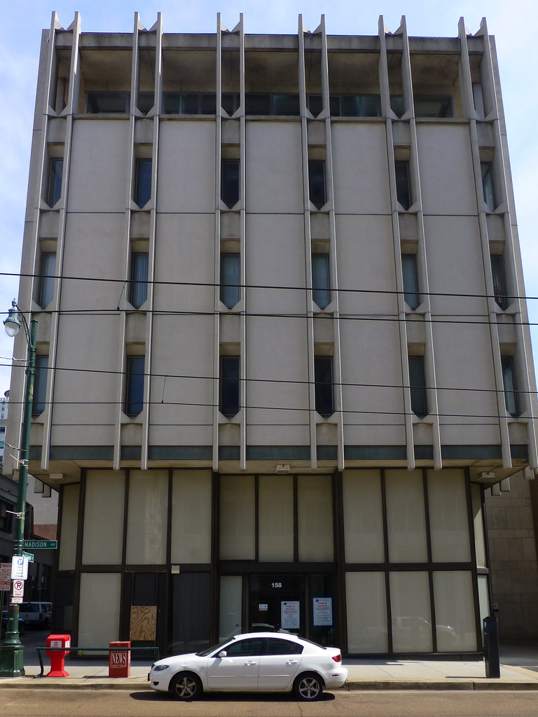 Memphis, TN (former) Leader Federal Bank Building The Lead… Flickr