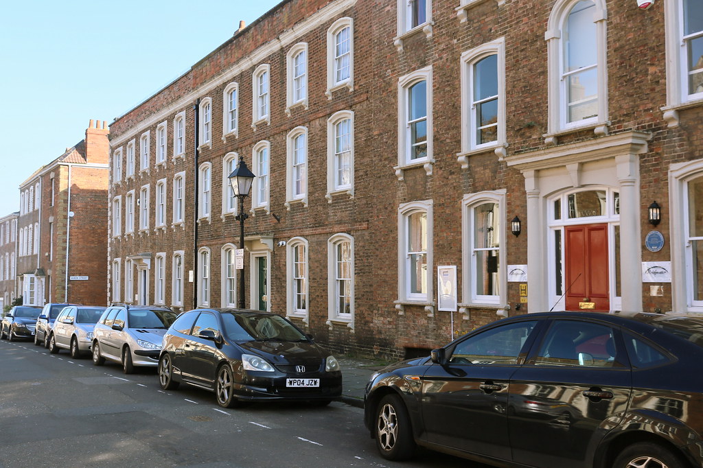 Bridgwater, Castle St, 07; 09 House, now offices. 17238 f… Flickr