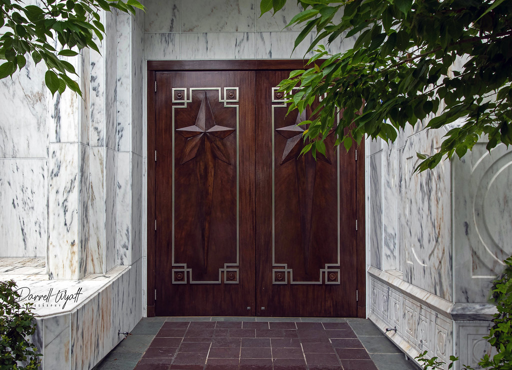 Temple Doors of the Portland Temple of The Church of Jesus… Flickr